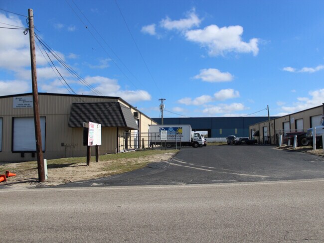 More details for 6405 N 50th St, Tampa, FL - Industrial for Lease