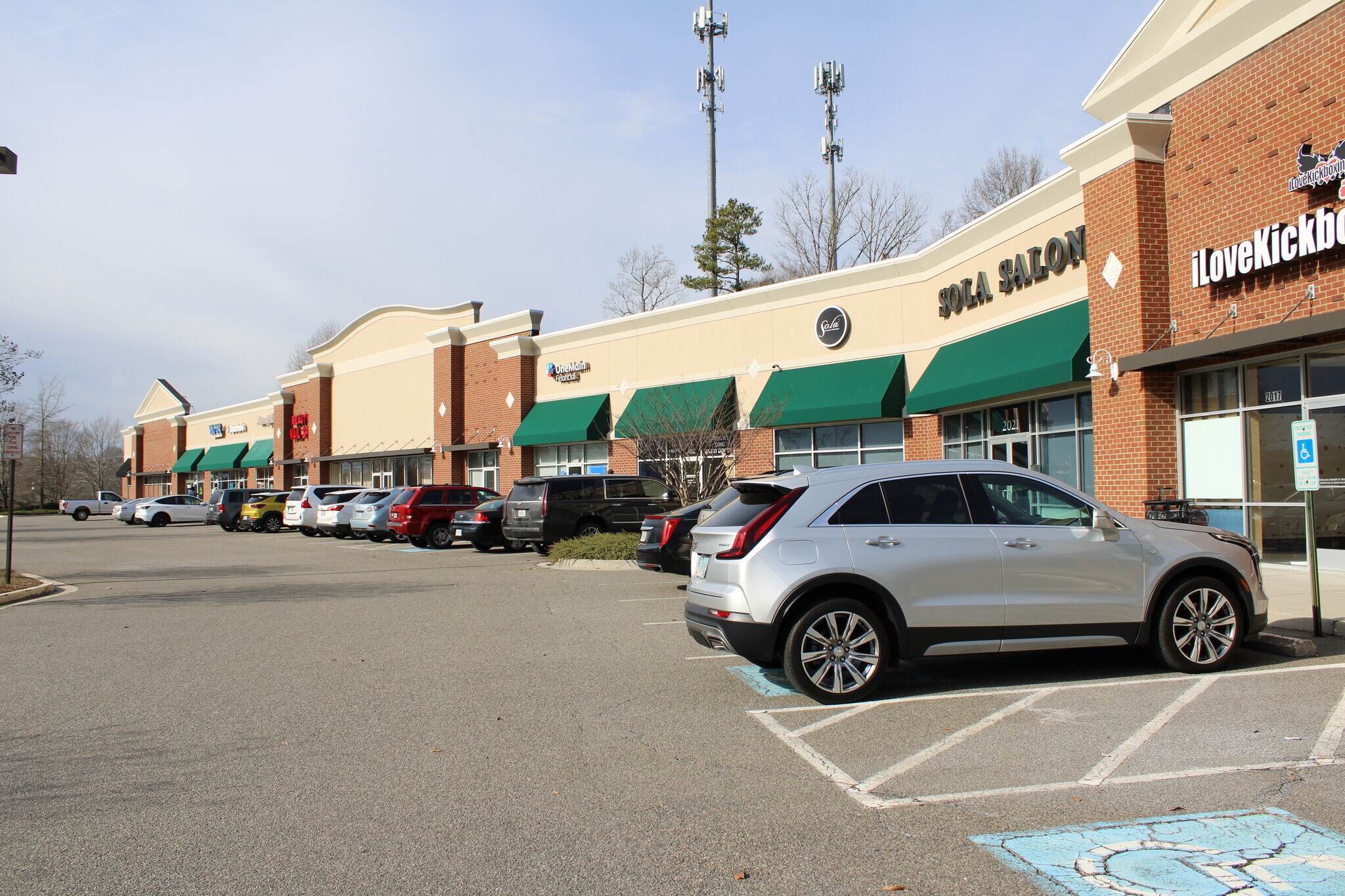 2013-2077 Walmart Way, Midlothian, VA à louer Photo du bâtiment- Image 1 de 6
