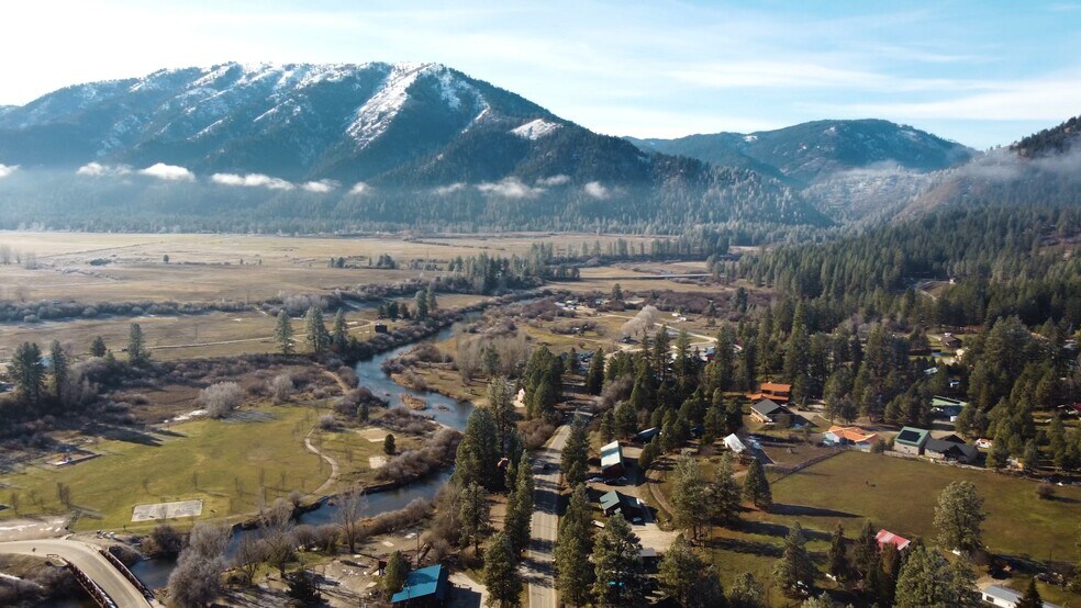 609 S Middlefork Rd, Garden Valley, ID à vendre - Vidéo sur l’inscription commerciale - Image 2 de 34