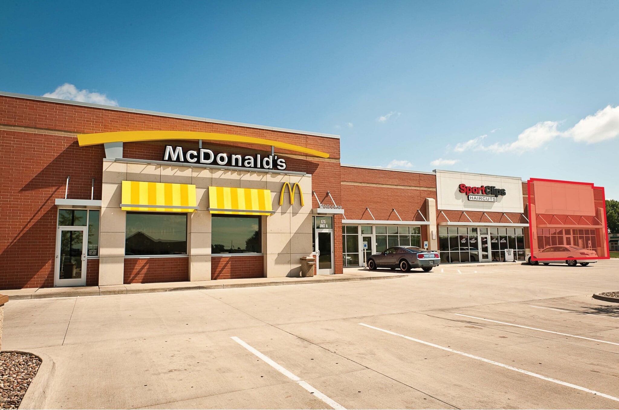 675 Pacha Pkwy, North Liberty, IA for lease Primary Photo- Image 1 of 4