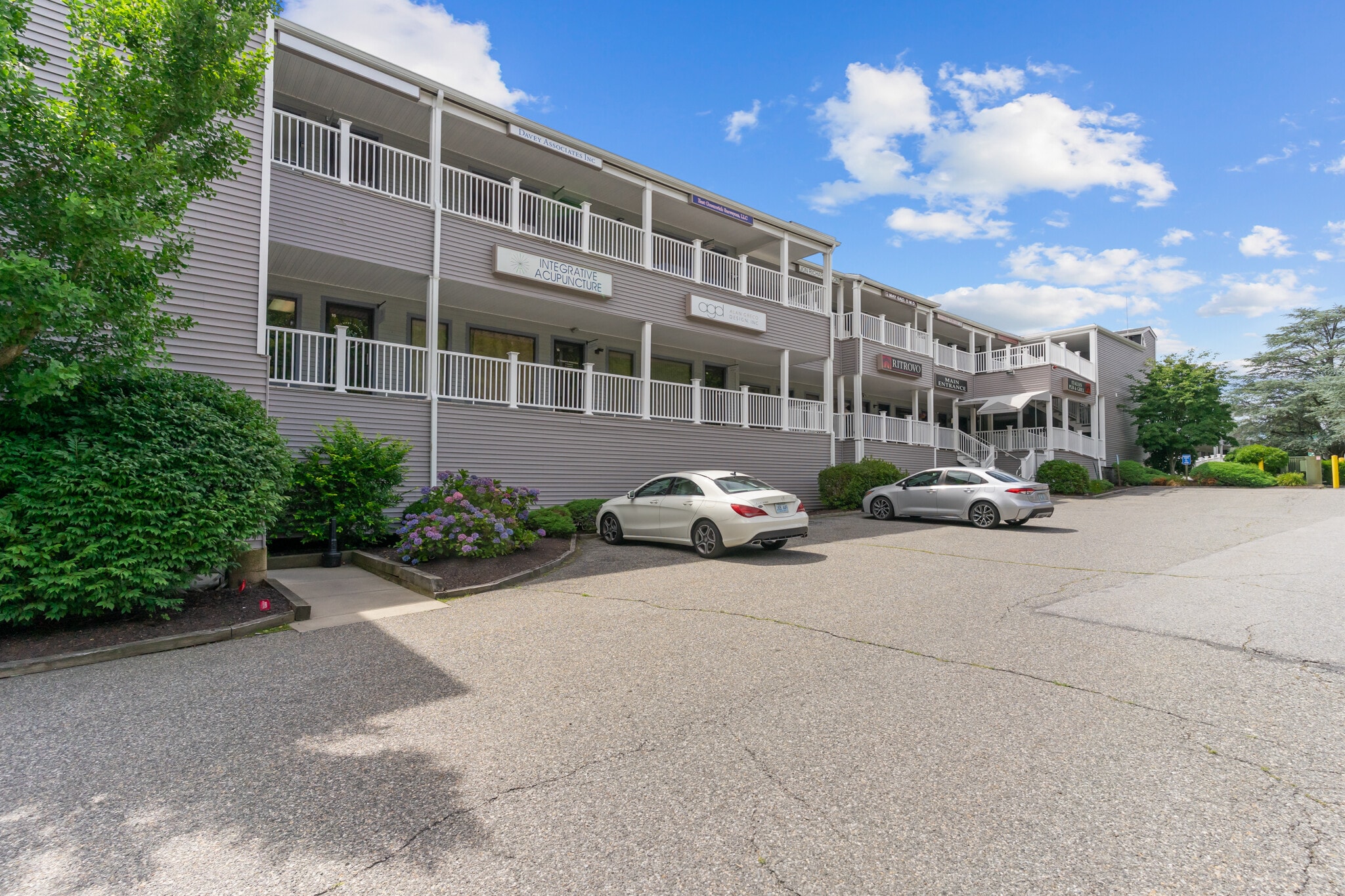 1050 Main St, East Greenwich, RI for sale Building Photo- Image 1 of 28