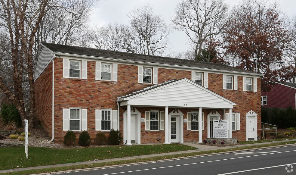 85 Echo Ave, Miller Place, NY for lease - Primary Photo - Image 1 of 38