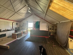 Commerce de détail dans Conflans-Sainte-Honorine à louer Photo du bâtiment- Image 1 de 5