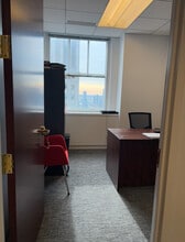 122 E 42nd St, New York, NY for lease Interior Photo- Image 2 of 2