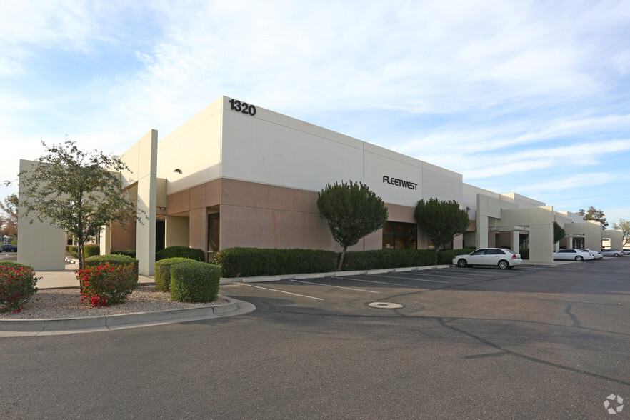 1320 S Priest Dr, Tempe, AZ for lease - Building Photo - Image 1 of 13