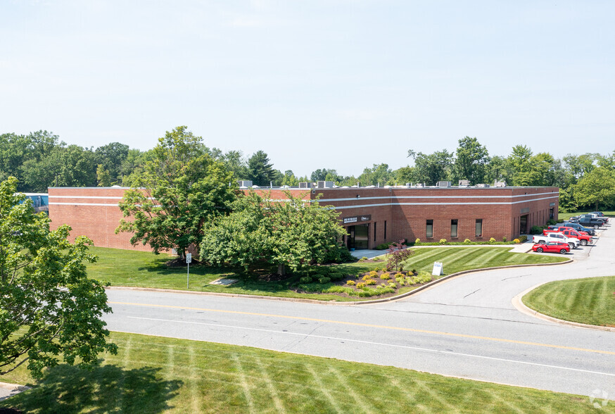 1308 Continental Dr, Abingdon, MD for sale - Primary Photo - Image 1 of 1