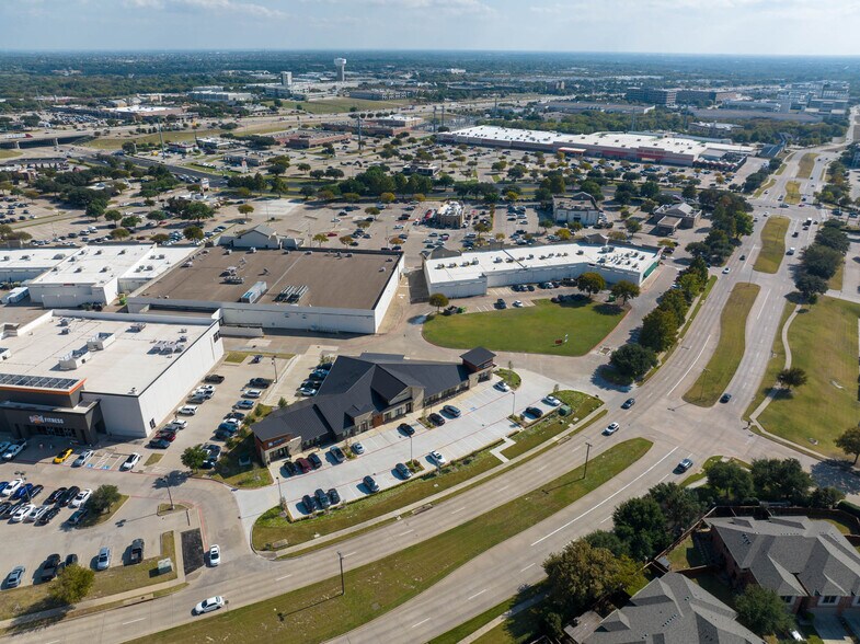 504 Watters Rd, Allen, TX à vendre - Photo du bâtiment - Image 3 de 3