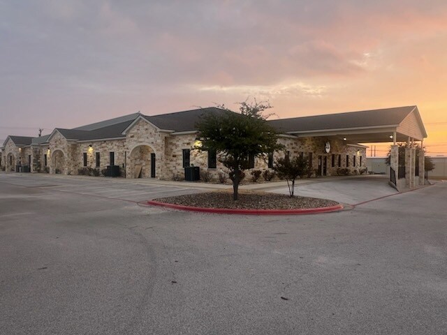 3800 So W S Young Dr, Killeen, TX for lease Interior Photo- Image 1 of 1