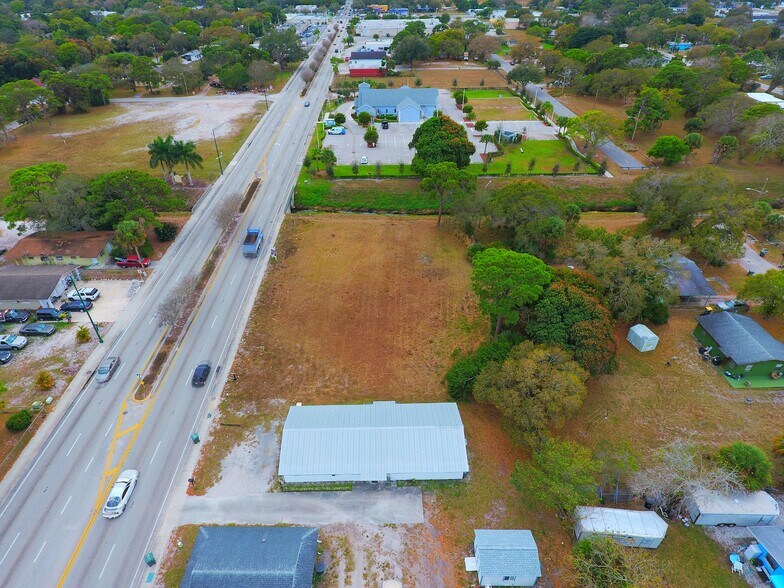 417 N 25th, Fort Pierce, FL à vendre - Aérien - Image 3 de 8