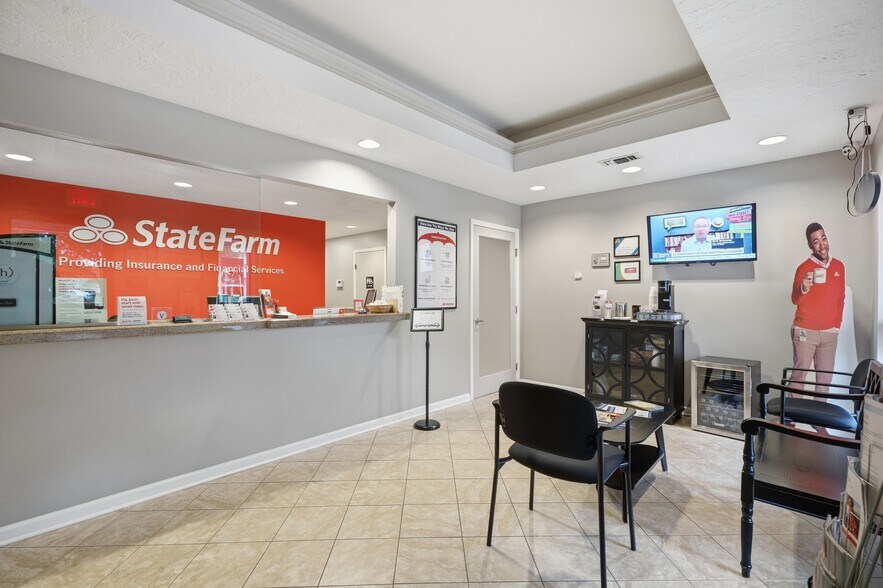 12325 Scarsdale Blvd, Houston, TX à louer - Photo du bâtiment - Image 2 de 29
