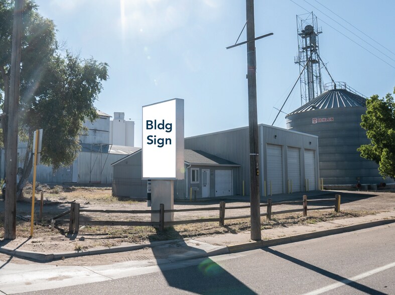 133 Oak Ave, Eaton, CO à louer - Photo du bâtiment - Image 2 de 2