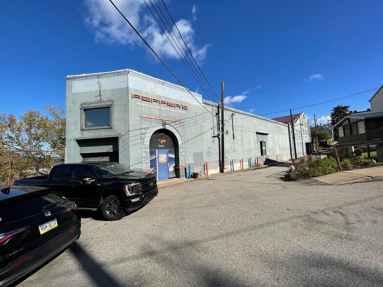 3001 Pulawski Way, Pittsburgh, PA for sale - Building Photo - Image 2 of 26