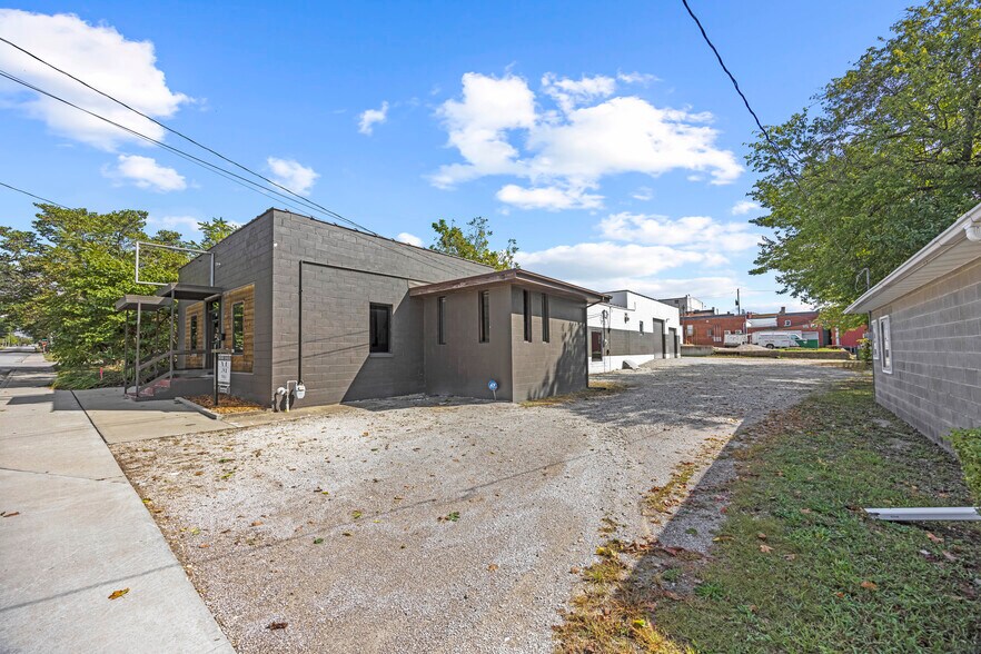 518 Jefferson St, Fulton, MO à vendre - Photo du bâtiment - Image 3 de 23