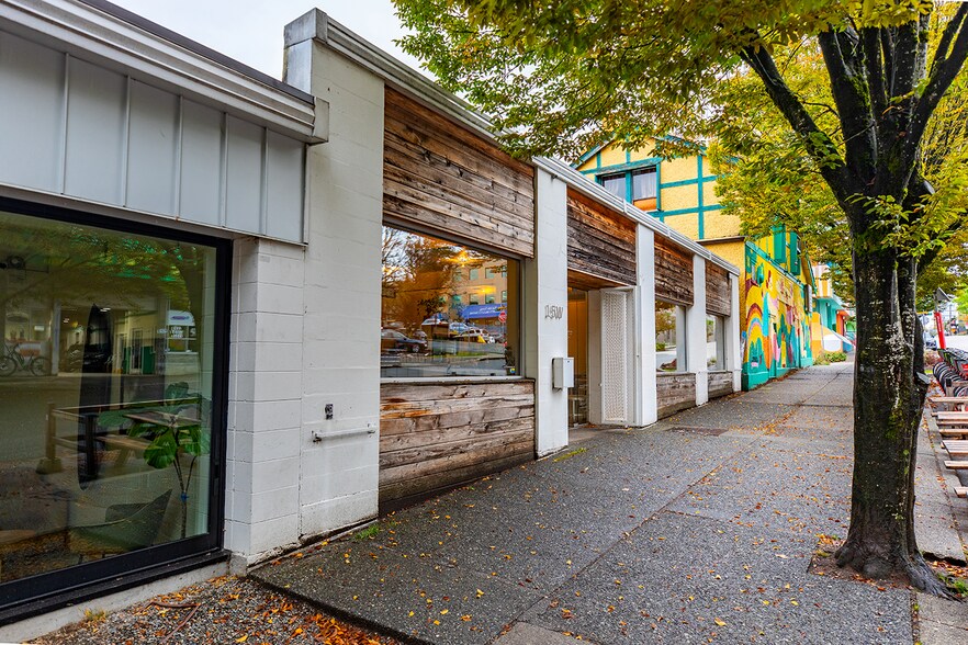15 W 8th Ave, Vancouver, BC à vendre - Photo du bâtiment - Image 2 de 4