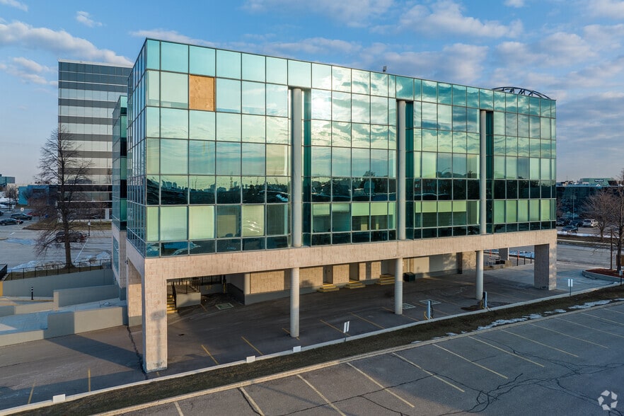 5100 Orbitor Dr, Mississauga, ON for lease - Building Photo - Image 3 of 12