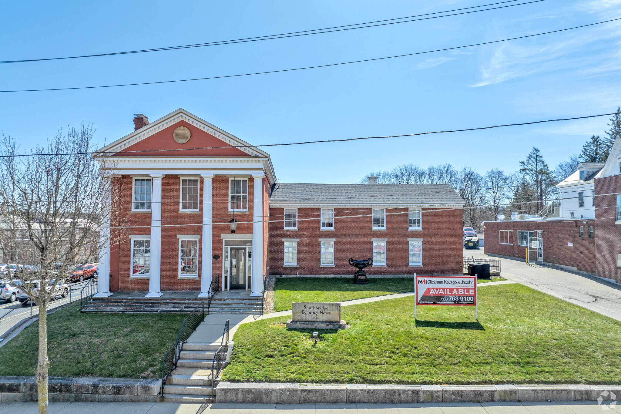 25 Elm St, Southbridge, MA à vendre Photo du bâtiment- Image 1 de 9