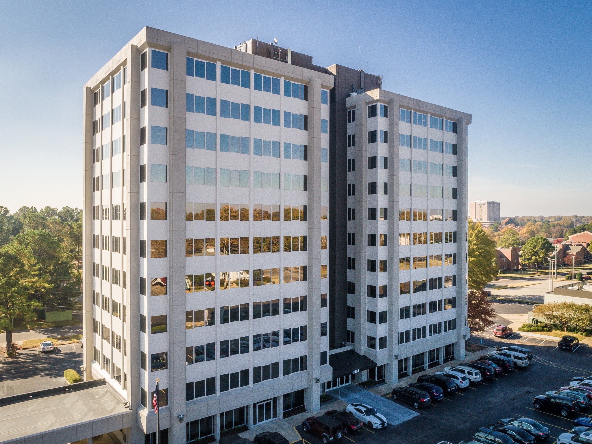 6263 Poplar Ave, Memphis, TN for lease Primary Photo- Image 1 of 10