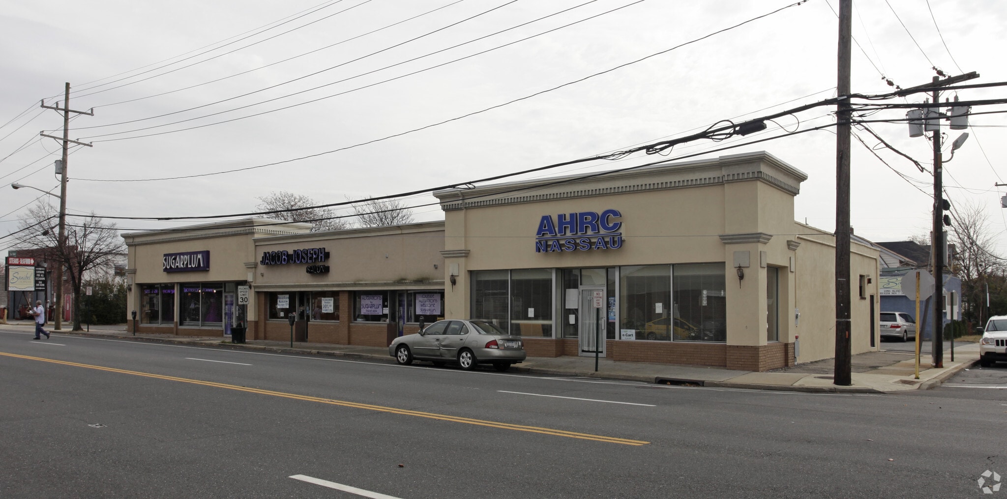 174-182 Merrick Rd, Lynbrook, NY for lease Primary Photo- Image 1 of 13