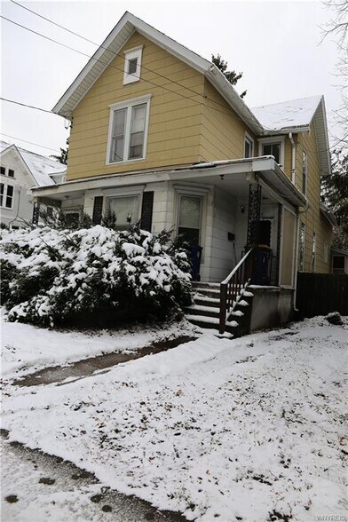 51 S Transit St, Lockport, NY à vendre - Photo du bâtiment - Image 2 de 6