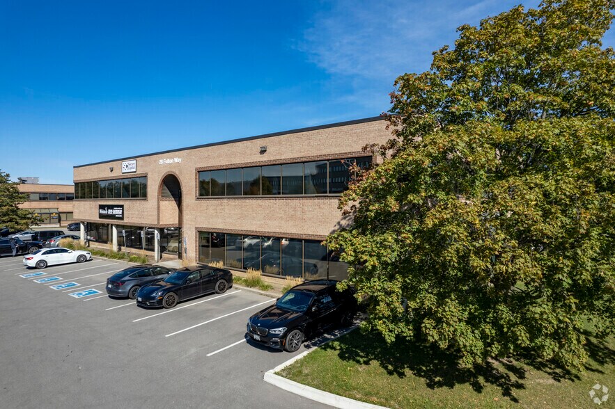 28 Fulton Way, Richmond Hill, ON for lease - Building Photo - Image 2 of 4