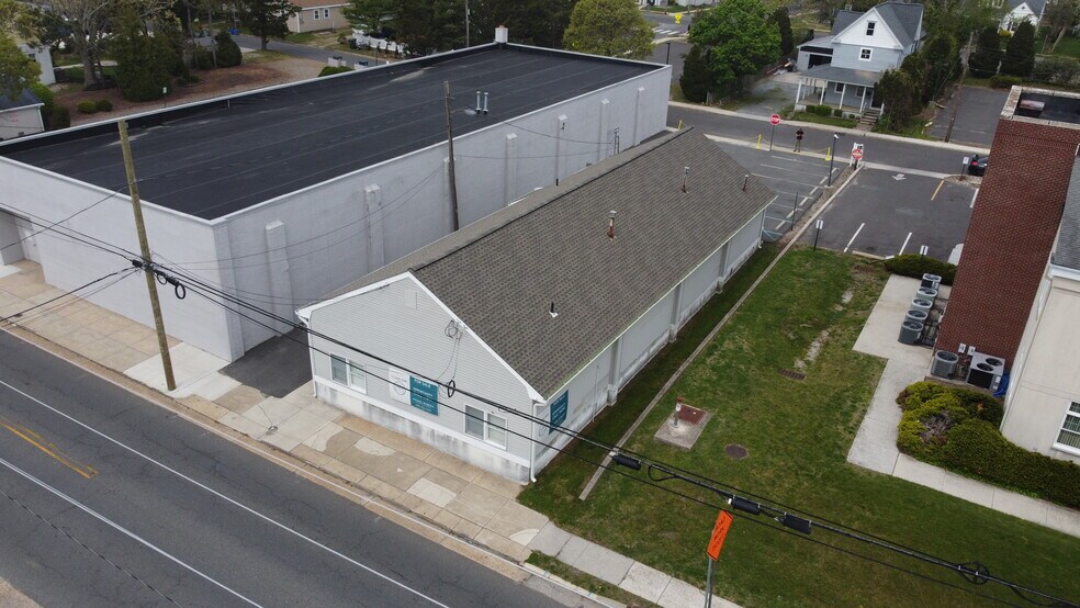 717 Shore Rd, Somers Point, NJ à vendre - Photo du bâtiment - Image 3 de 30