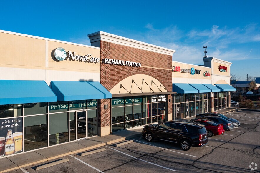 2038 North Bend Rd, Hebron, KY à louer - Photo du bâtiment - Image 2 de 4