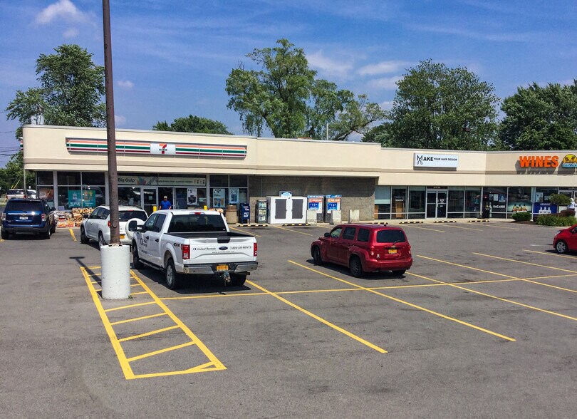 533 Niagara St, Tonawanda, NY à louer - Photo du bâtiment - Image 2 de 2