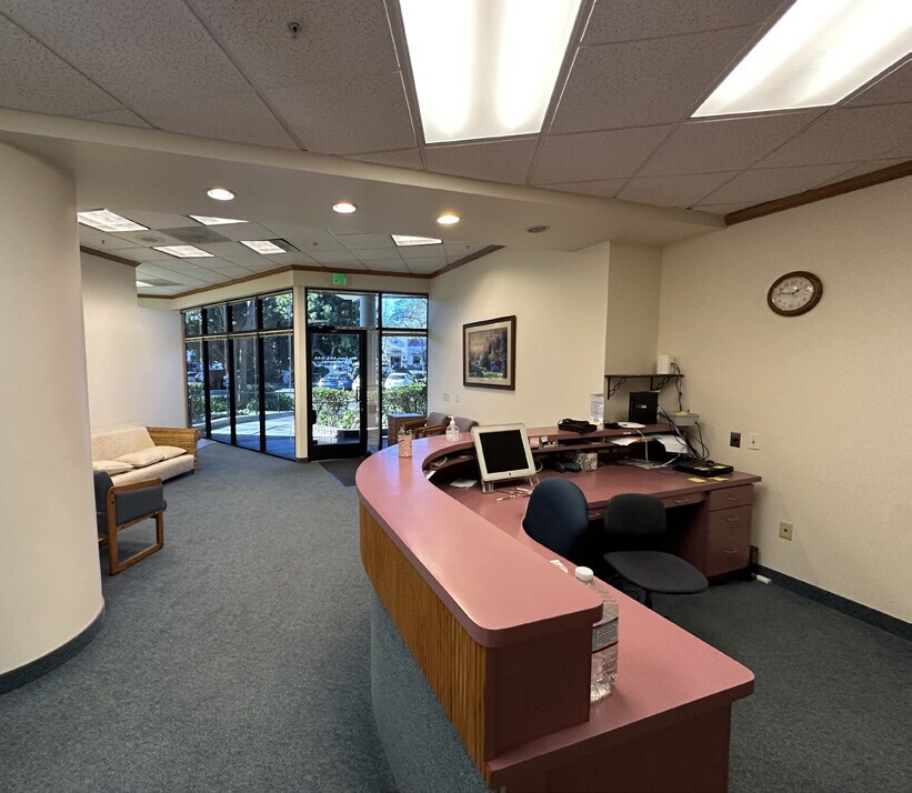 995-999 E Stanley St, Livermore, CA 94550 - Unit B - - Interior Photo - Image 1 of 5