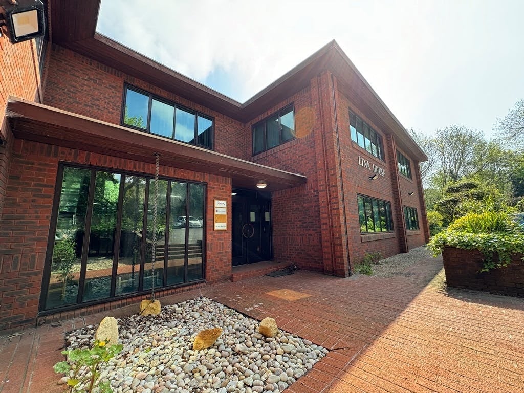 44A High St, Fareham for lease Primary Photo- Image 1 of 14