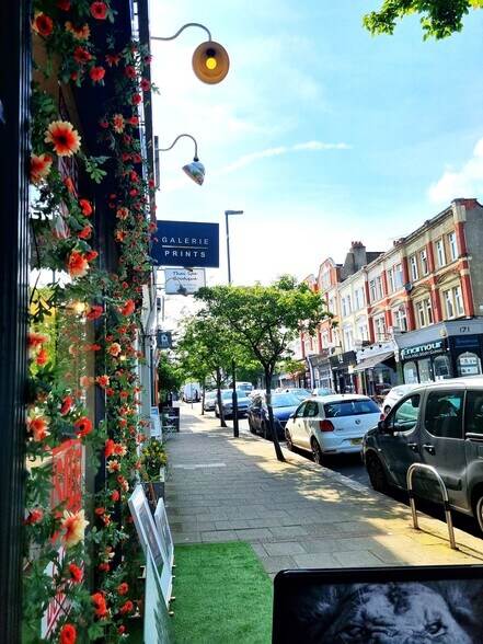 152 Arthur Rd, Londres à louer - Photo du bâtiment - Image 2 de 6