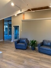 10 S Main St, Topsfield, MA for lease Lobby- Image 2 of 2