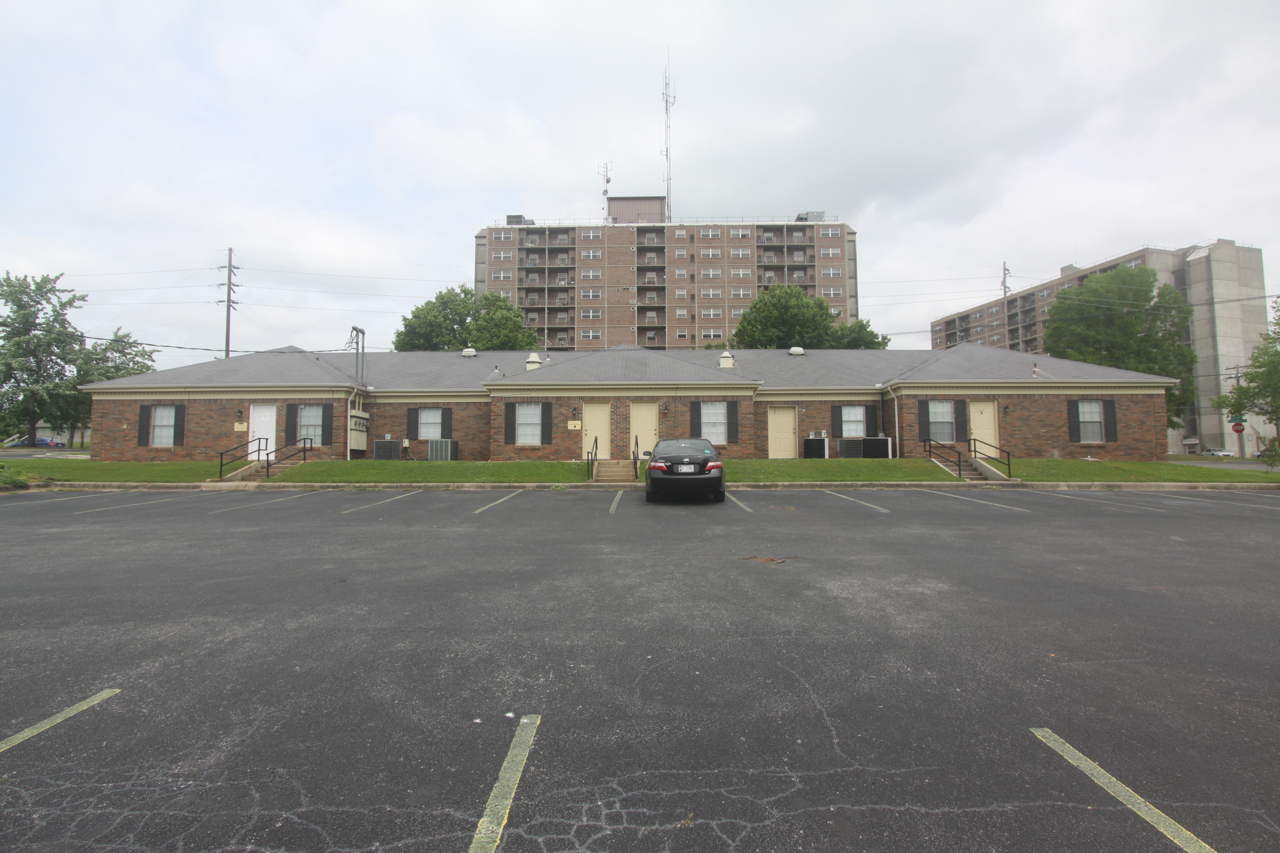 401 W College St, Florence, AL à vendre Photo du bâtiment- Image 1 de 1