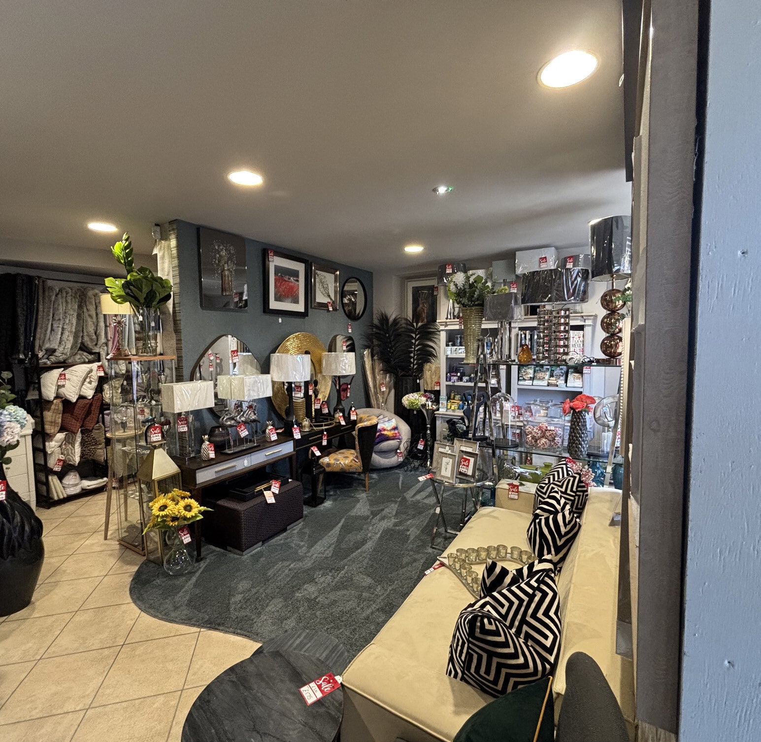 28-30 High St, Inverurie for lease Interior Photo- Image 1 of 1