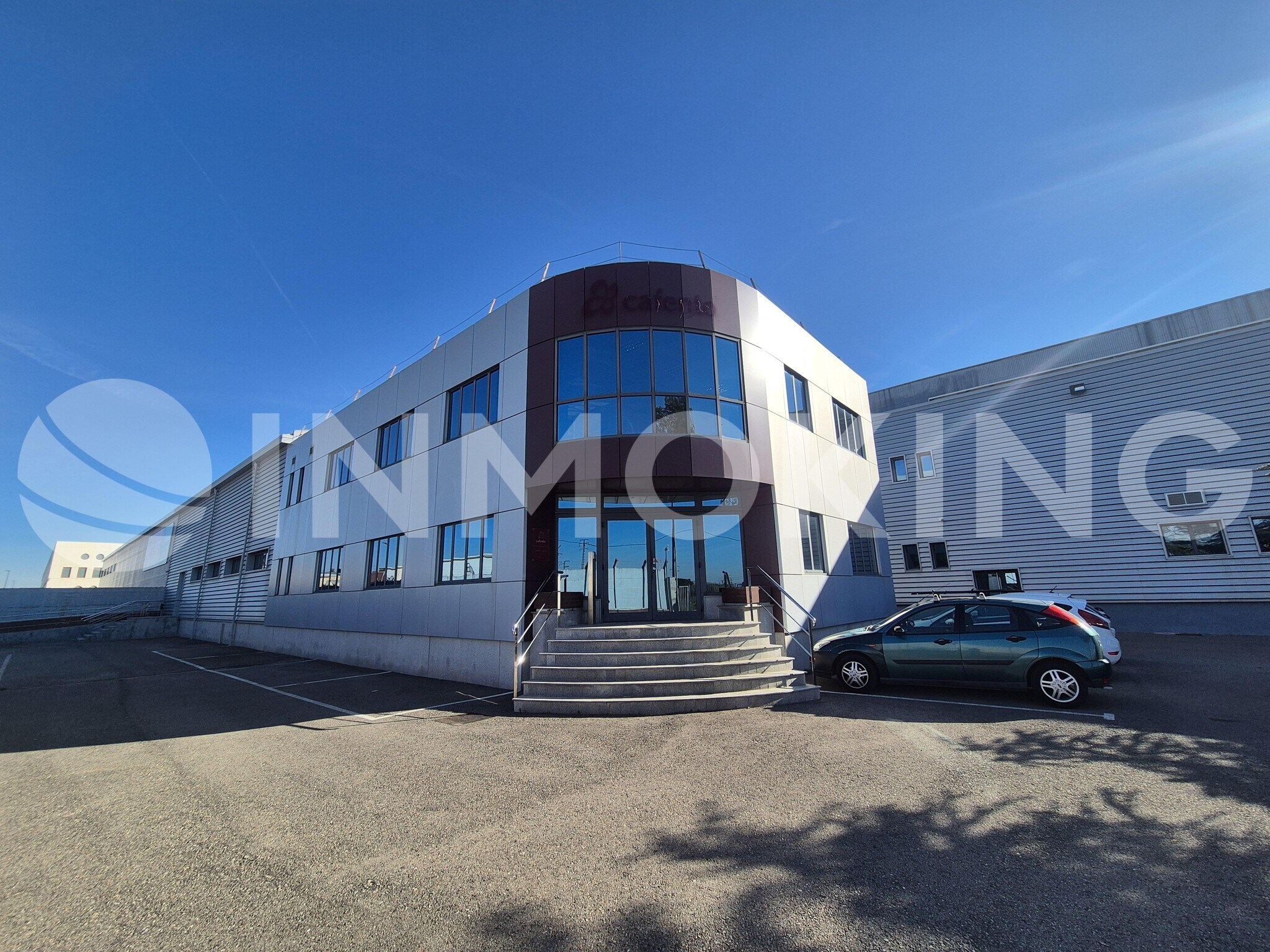 Industrial in Alzira, Valencia for lease Primary Photo- Image 1 of 4