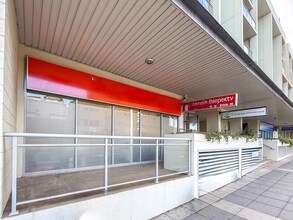 106-112 Queens Rd, Hurstville à louer Photo du bâtiment- Image 1 de 5