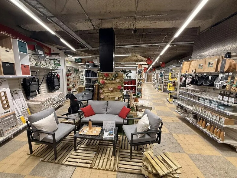 Commerce de détail dans Aix-en-Provence à louer - Photo intérieure - Image 3 de 3