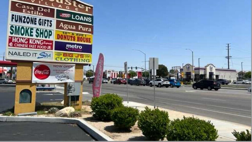 45235 10th St W, Lancaster, CA à louer - Photo du bâtiment - Image 2 de 8