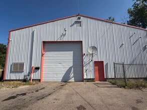 2029 W North Ave, West Chicago, IL for lease Interior Photo- Image 2 of 8