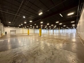 1301 39th St N, Fargo, ND for lease Interior Photo- Image 2 of 11