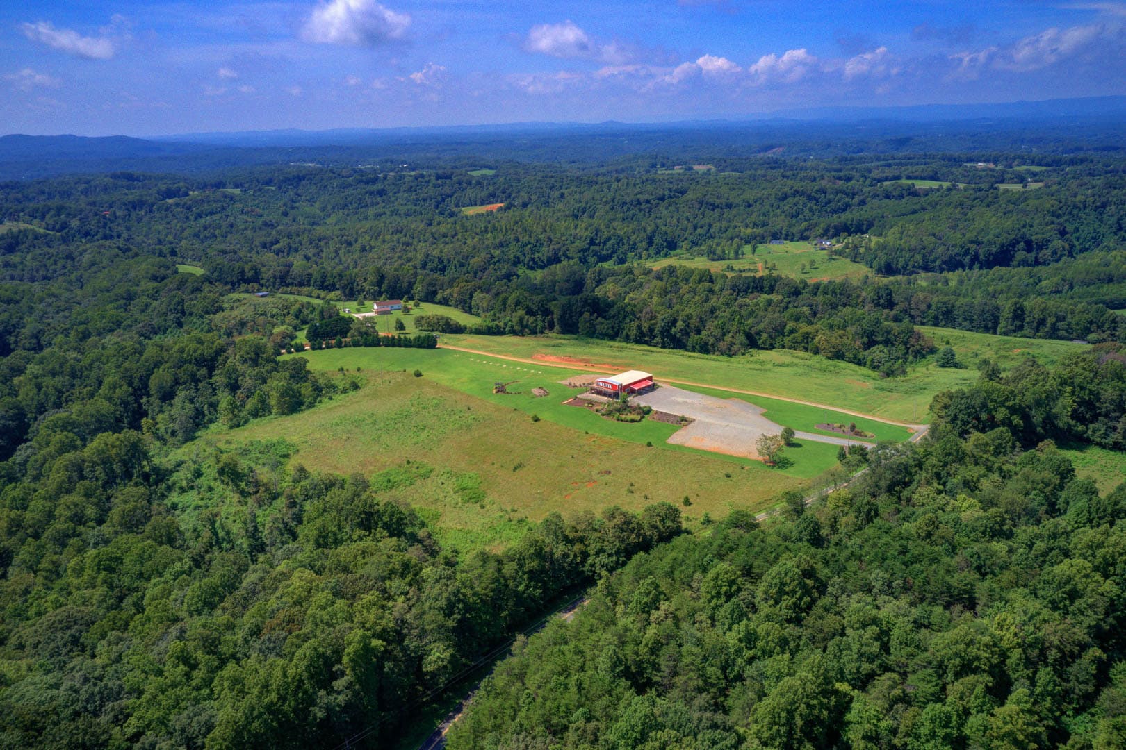 1426 Peter Mabe Rd, Danbury, NC for sale Primary Photo- Image 1 of 7