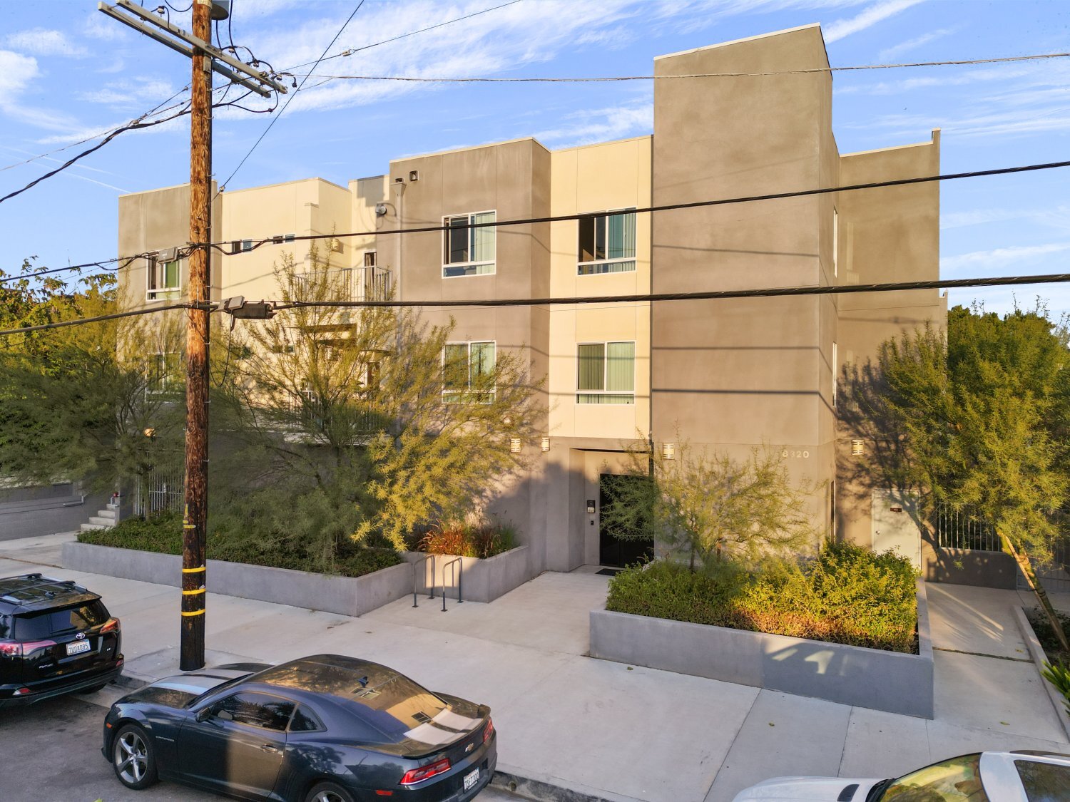 6320 Beck Ave, North Hollywood, CA à vendre Photo principale- Image 1 de 27