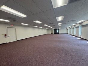 5151 Monroe St, Toledo, OH à louer Photo intérieure- Image 2 de 16