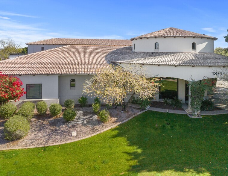 1835 S Extension Rd, Mesa, AZ for lease - Building Photo - Image 2 of 6