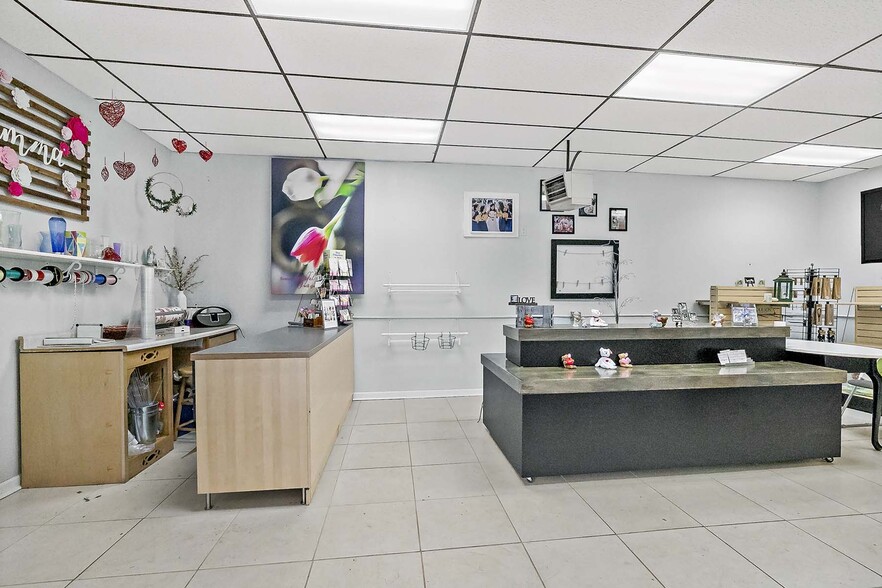 210 Railroad St W, Norwood Young America, MN à vendre - Photo du bâtiment - Image 3 de 27