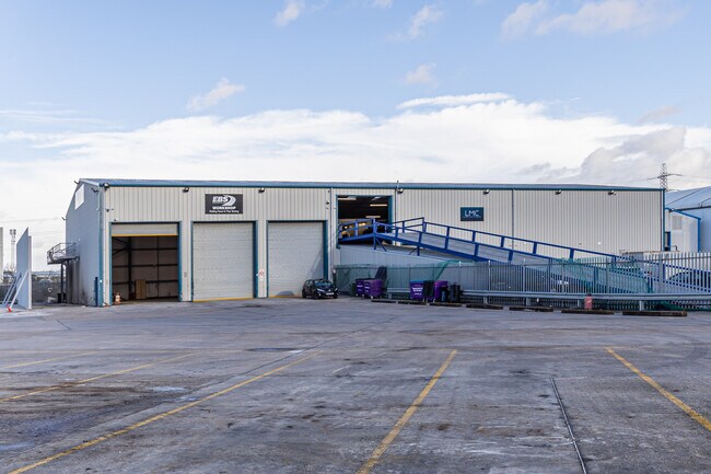 More details for 5B Oliver Rd, Grays - Industrial for Lease