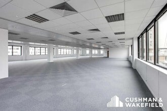 2-6 Place Du General De Gaulle, Antony for lease Interior Photo- Image 1 of 4