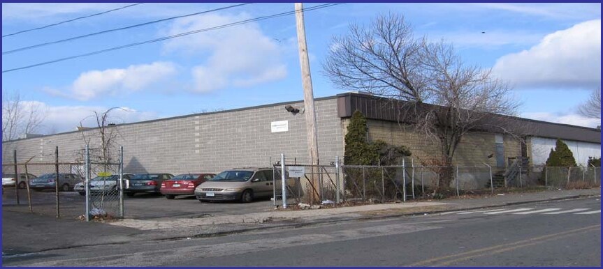 31-43 Wordin Ave, Bridgeport, CT à vendre - Photo du bâtiment - Image 2 de 5
