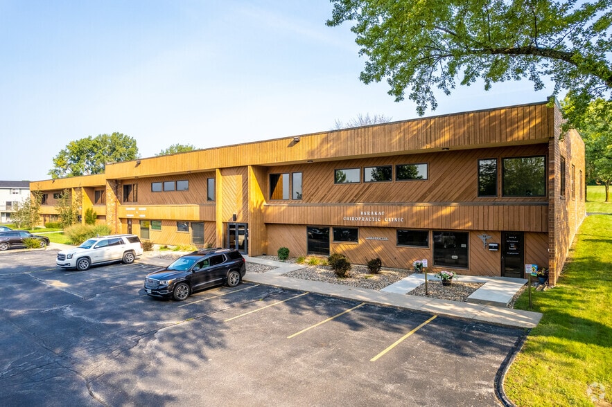 2600 72nd St, Urbandale, IA for lease - Primary Photo - Image 1 of 12