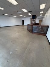 8369-8475 Castleton Corner Dr, Indianapolis, IN for lease Interior Photo- Image 1 of 7