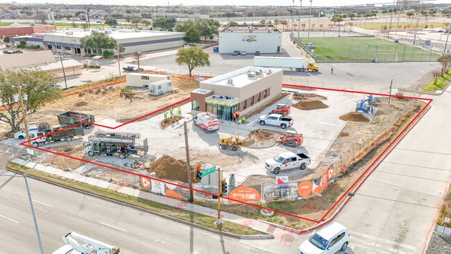 More details for 3230 W Camp Wisdom Rd, Dallas, TX - Retail for Sale